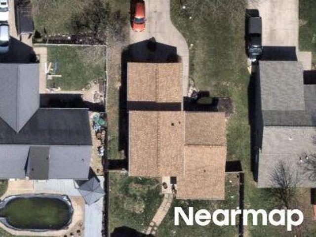 House for sale in Elyria