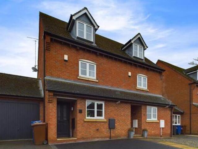 House for sale in The Heath, Beamhurst