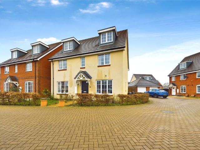 House for rent in Shinfield, Three Mile Cross