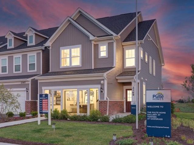 Townhouse for sale in Bolingbrook, Illinois