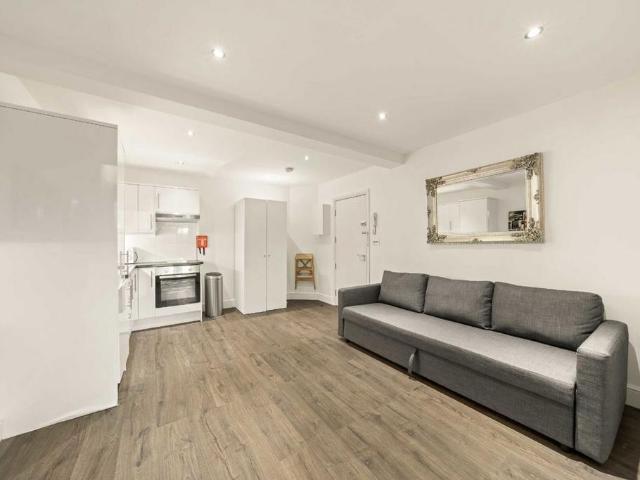 Apartment for rent in Holloway, Greater London