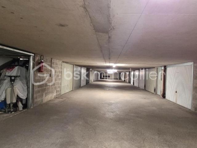 Garage vente à Torcy, Chelles