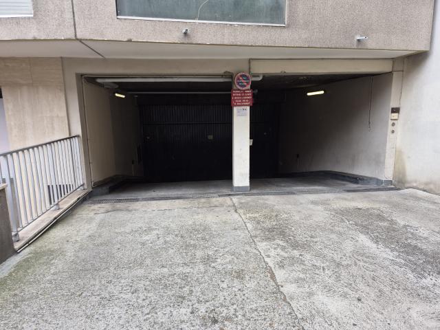 Garage vente à Paris, Île-de-France