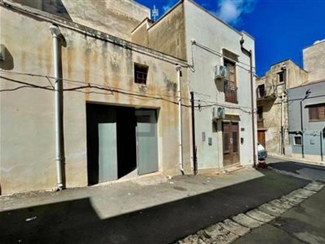 Box in vendita a Trapani