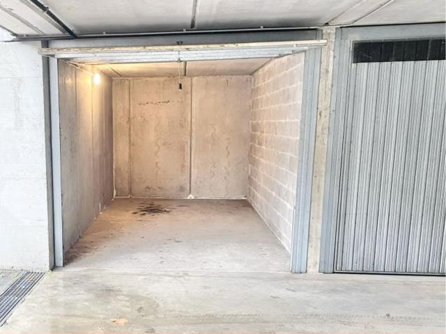 Box in affitto a Monza, Monza e della Brianza