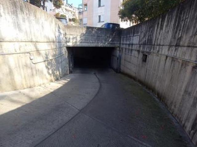 Box in vendita a Cremona