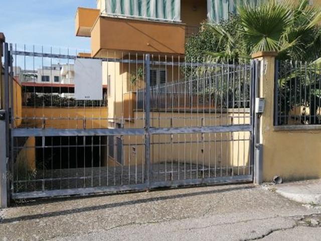 Box in vendita a Puglia, Lecce