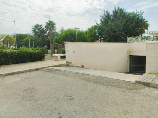 Box in vendita a Puglia, Lecce
