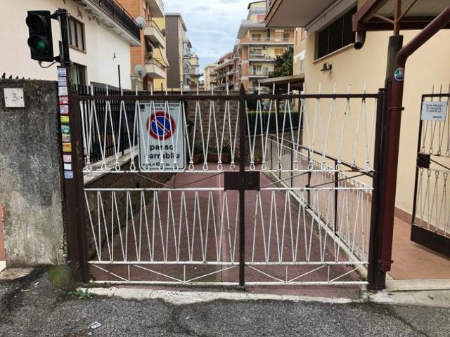 Box in affitto a Roma Capitale, Lazio