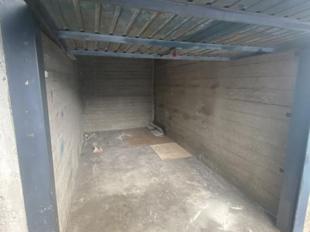 Box in affitto a Milano, Lombardia