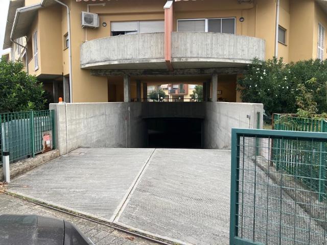 Box in vendita a Calvenzano, Lombardia