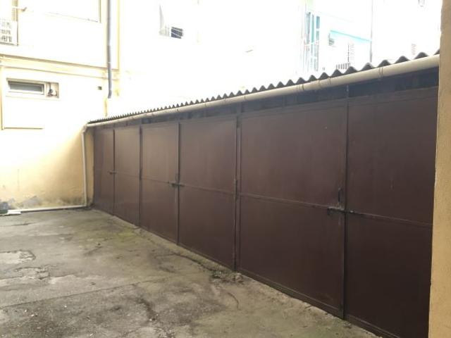 Box in vendita a Vado Ligure, Liguria