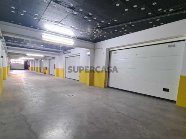 Garagem venda em Santa Cruz, Ilha Da Madeira