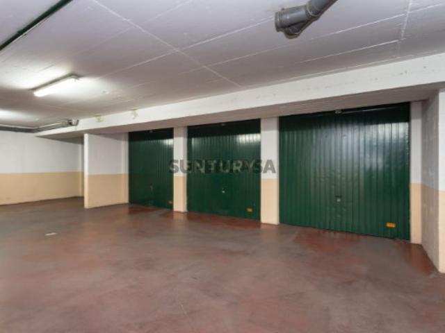 Garagem venda em Setúbal, Monte Belo Norte
