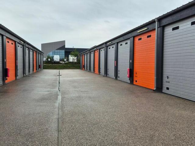 Local Commercial location à Dijon, Longvic