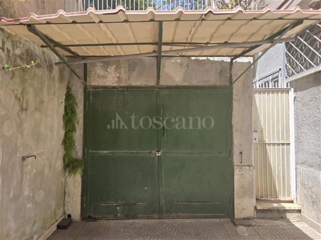 Box in vendita a Tor Marancia, Roma