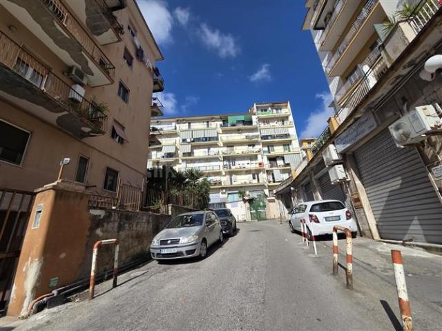 Box in vendita a Municipalità 10, Napola