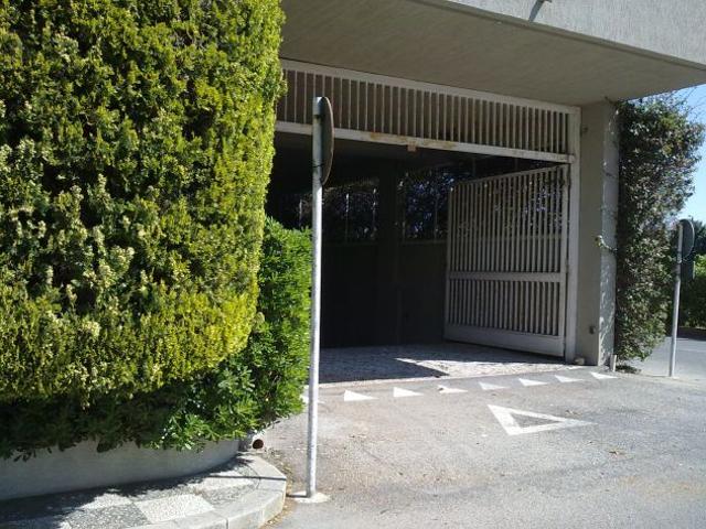 Box in vendita a Puglia, Taranto