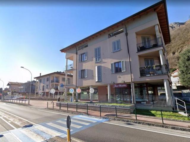 Box in vendita a Pescate, Lombardia