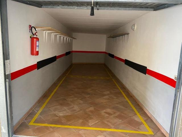 Box in affitto a Lecco, Lombardia