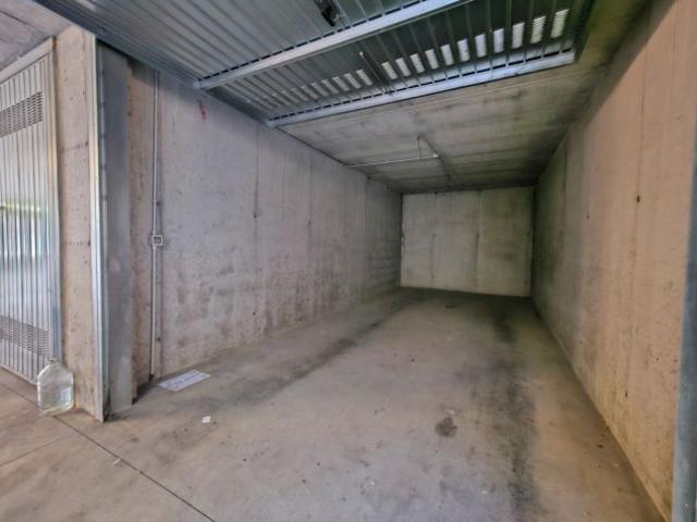 Box in vendita a Albino, Lombardia