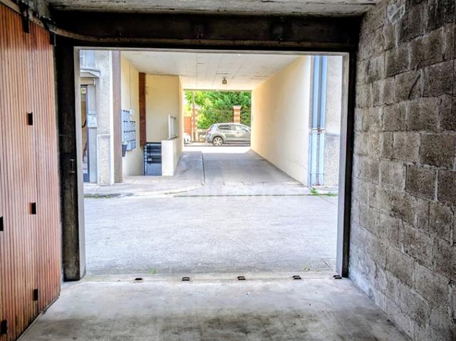 Garage vente à Corbeil-Essonnes, Essonne
