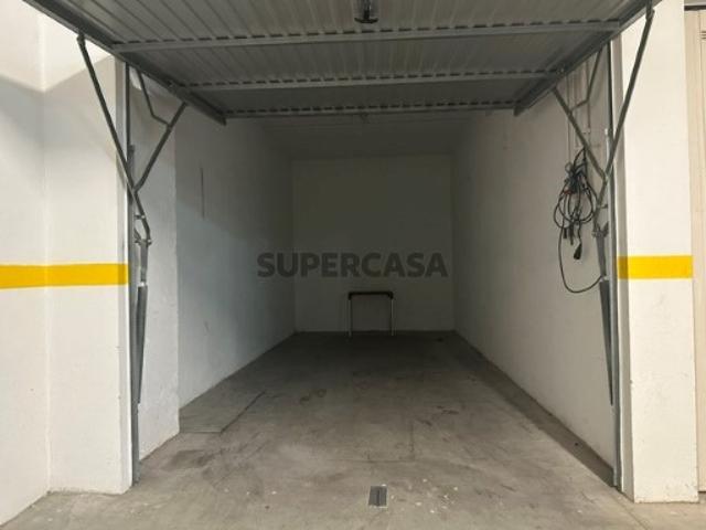 Garagem venda em Lisboa
