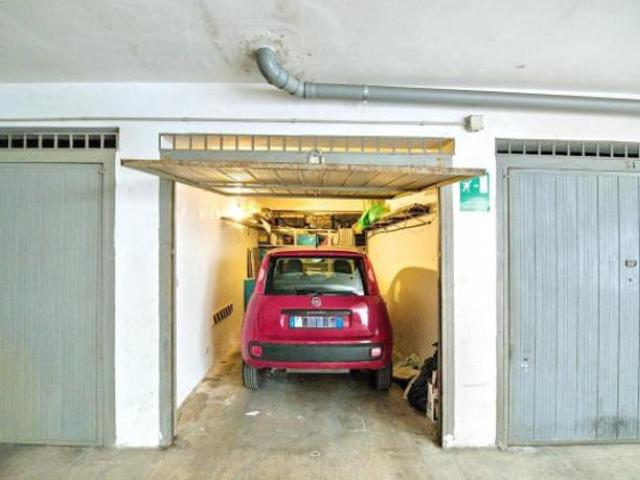 Box in vendita a Puglia, Lecce