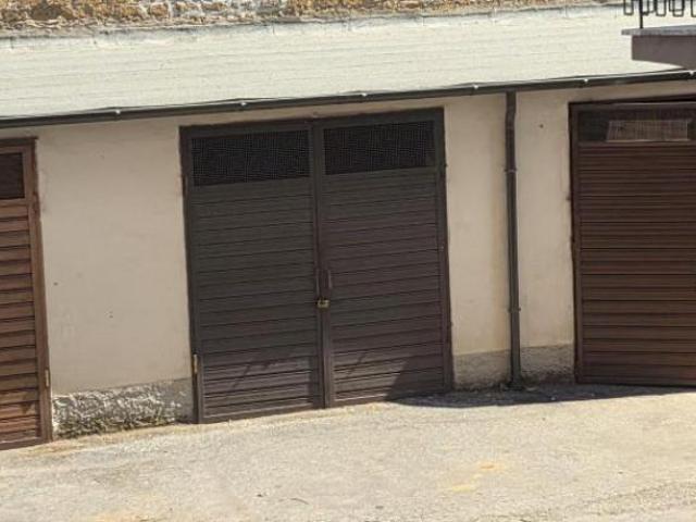 Box in vendita a Capranica, Viterbo