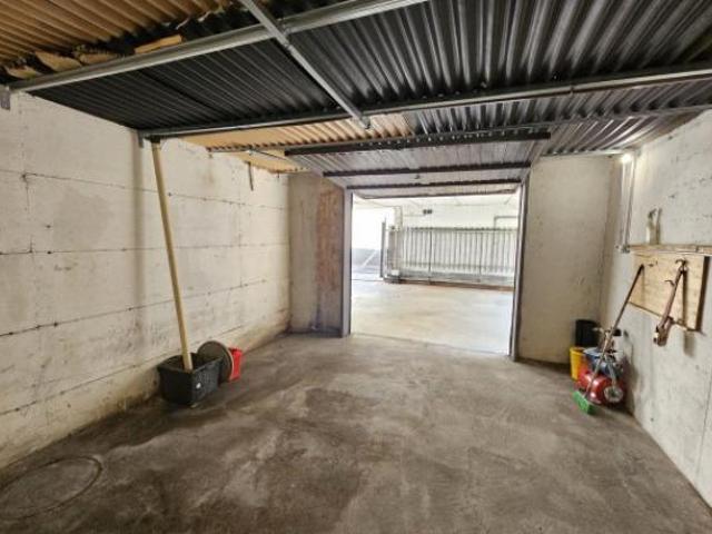 Box in vendita a Oltrestazione, Legnano