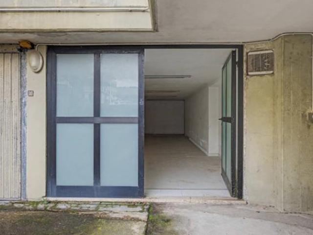 Box in vendita a Marche, Fermo