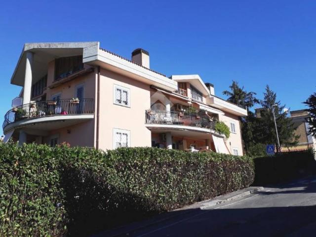 Box in affitto a Albano Laziale