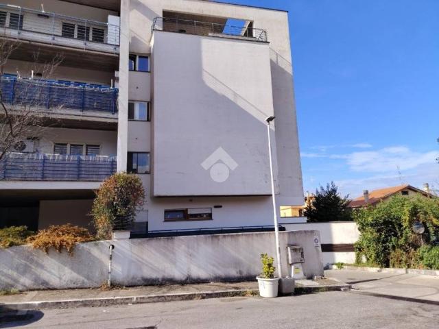 Box in affitto a Albano Laziale