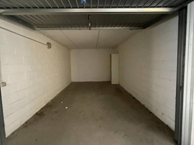 Box in affitto a Albano Sant'alessandro, Lombardia