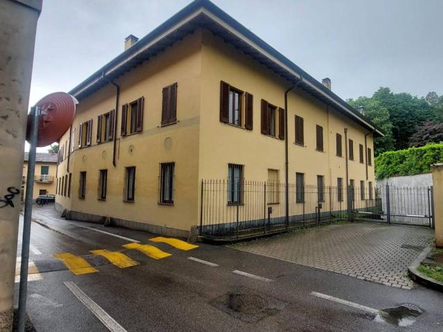 Box in affitto a Arcore, Lombardia