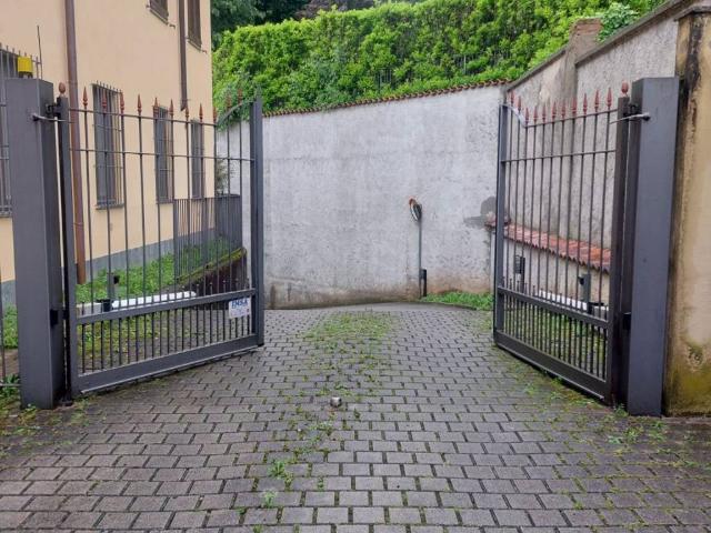 Box in affitto a Arcore, Lombardia
