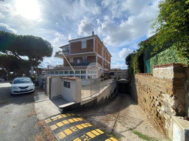 Box in affitto a Roma Capitale, Lazio