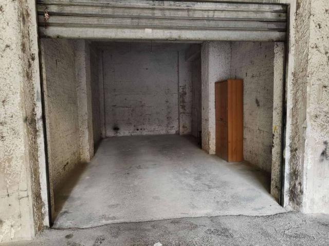 Box in affitto a Atripalda, Campania