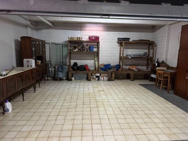 Box in affitto a Avellino, Campania