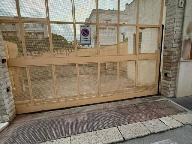 Box in affitto a Municipio 5, Puglia