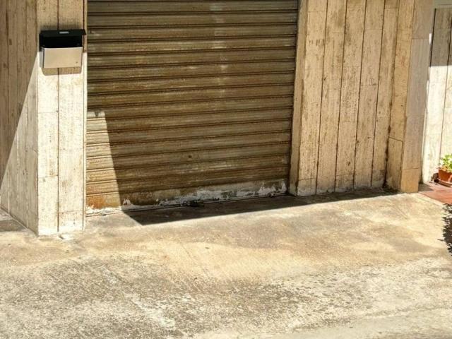 Box in affitto a Municipio 2, Puglia
