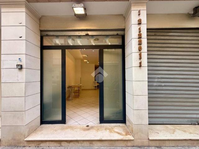 Box in affitto a Puglia, Bari
