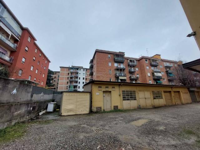 Box in affitto a Savena, Bologna