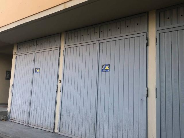 Box in affitto a Porto-Saragozza, Bologna