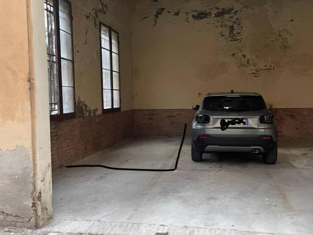 Box in affitto a Porto-Saragozza, Bologna