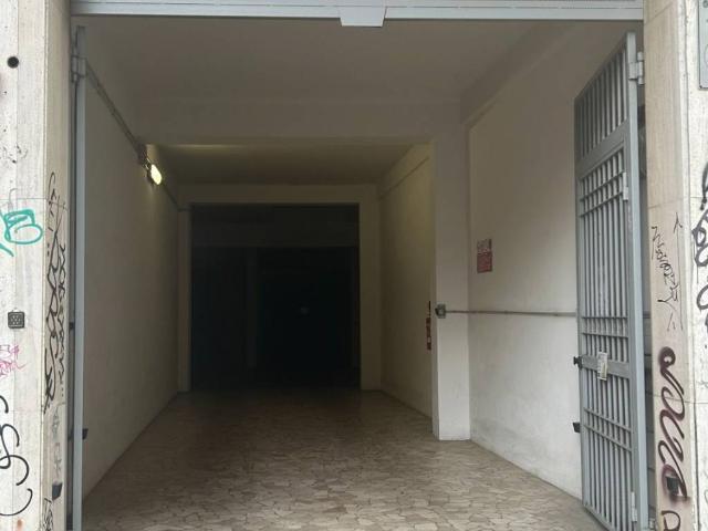 Box in affitto a Santo Stefano, Bologna