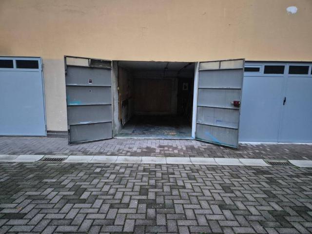 Box in affitto a Porto-Saragozza, Bologna