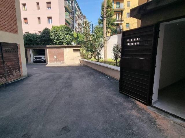 Box in affitto a Porto-Saragozza, Bologna