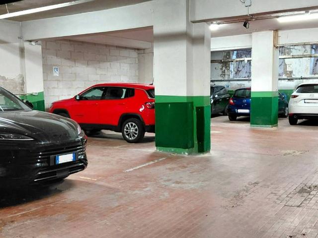 Box in affitto a Saffi, Bologna