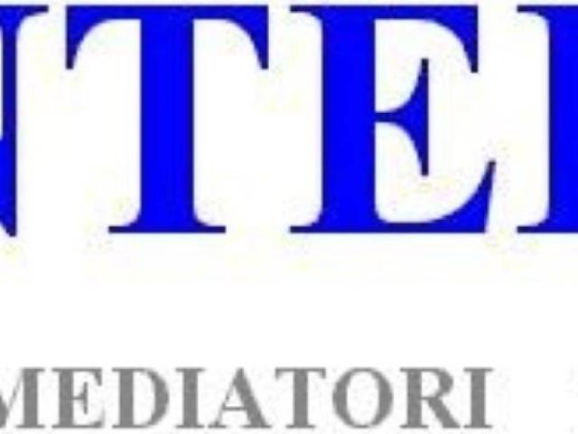 Box in affitto a Centro storico, Bologna